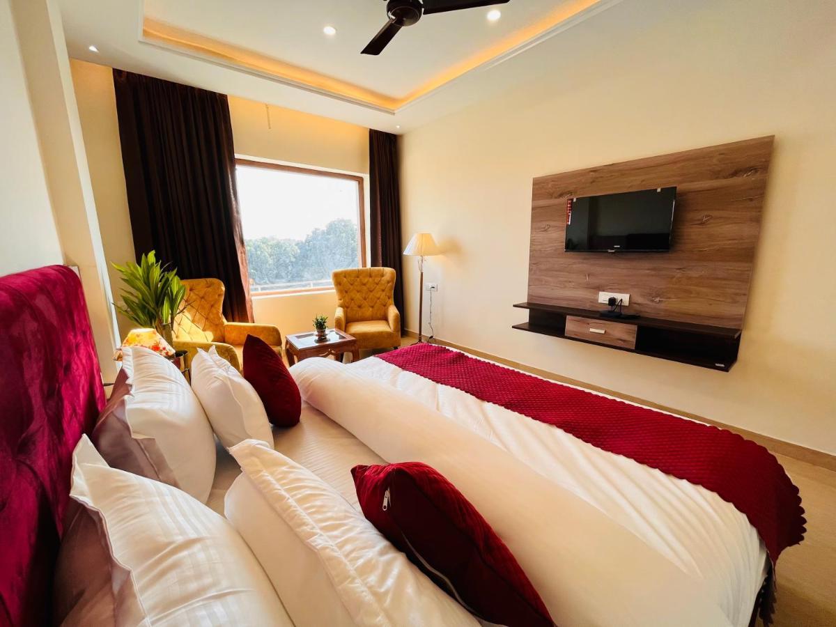 Gange Blossam Resort, 哈里瓦 外观 照片